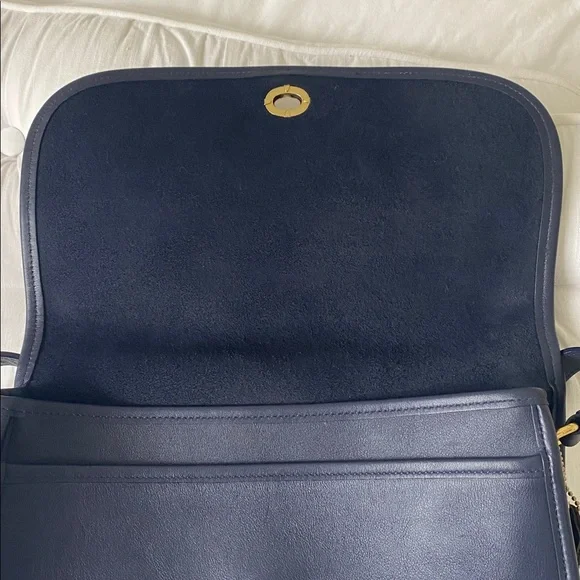 Vintage Coach Citi bag style 9790 in navy blue leather with brass hardware - Picture 5 of 8